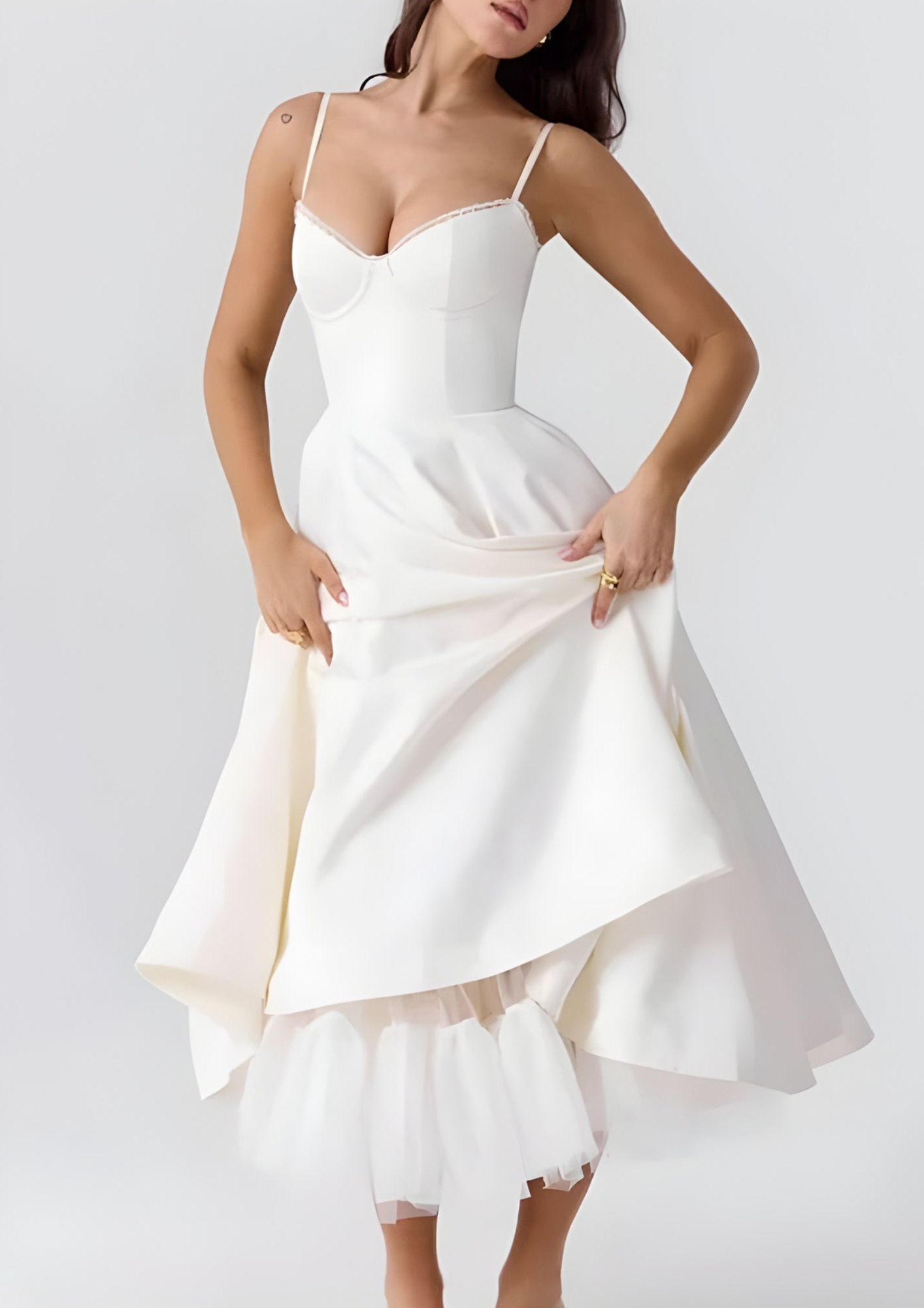 Women’s Elegant Long Satin Maxi Dress with Flowing Silhouette for Evening Wear