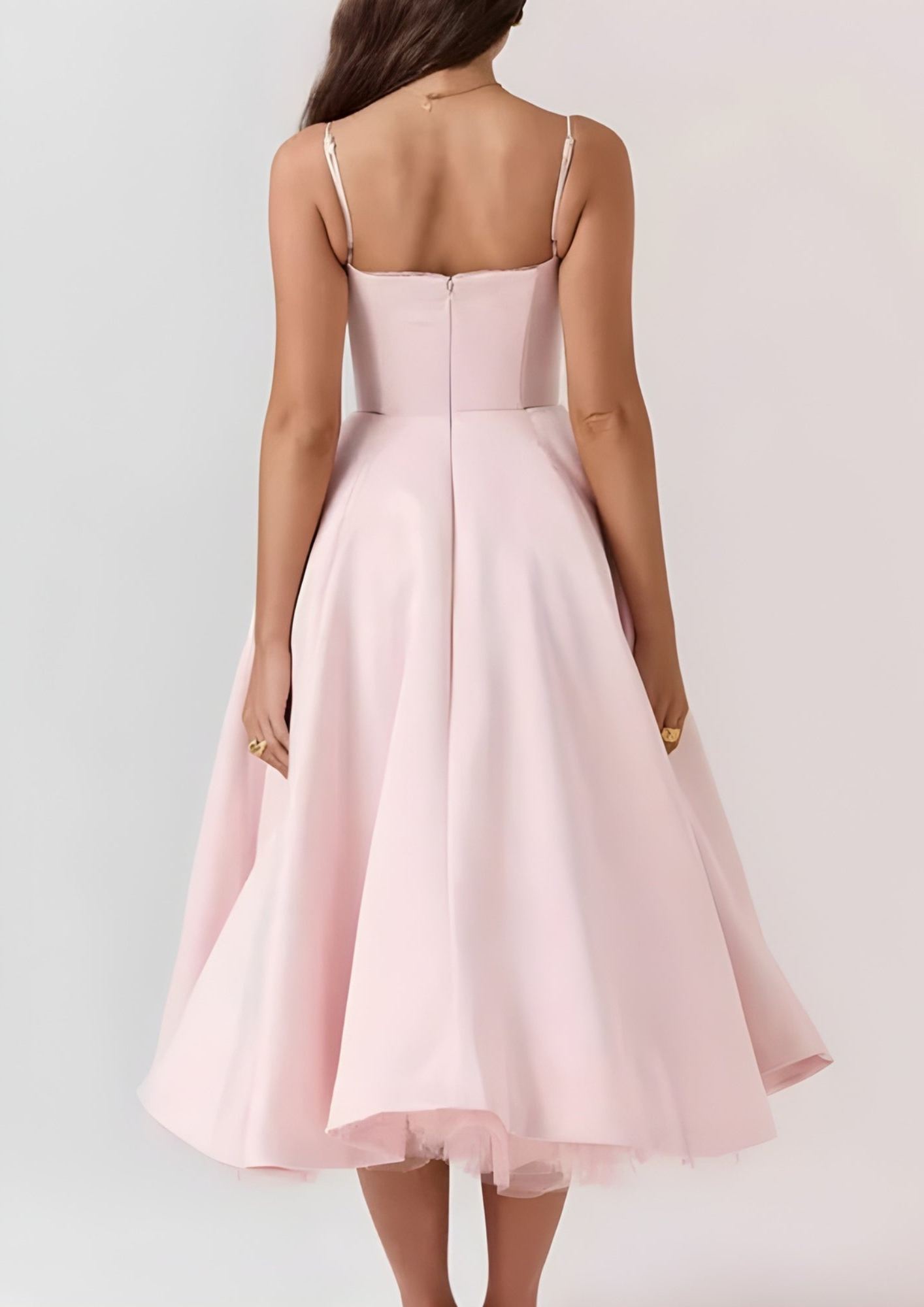 Women’s Elegant Long Satin Maxi Dress with Flowing Silhouette for Evening Wear